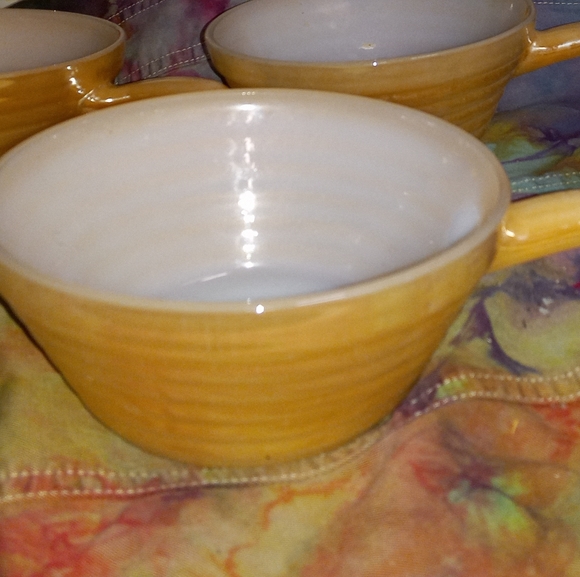 Fire King Peach Lustre Chili Bowls & 1 1/2 Qt. Dish - Picture 7 of 13